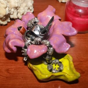 Flower and leaf jewelry box